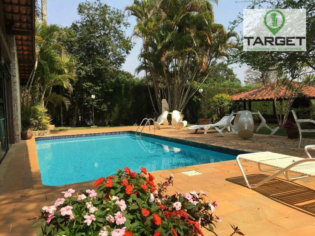 Casa com 5 dormitórios