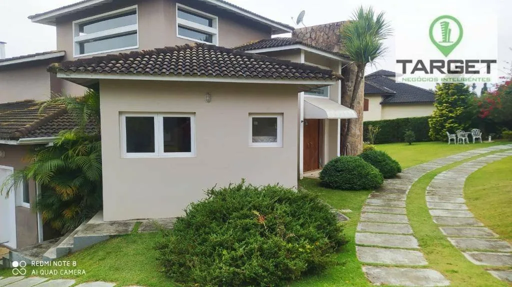 Casa com 5 dormitórios