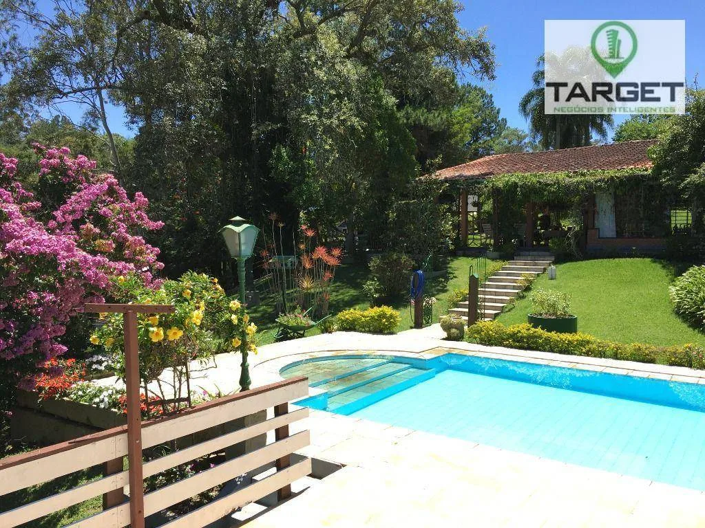 Casa com 5 dormitórios