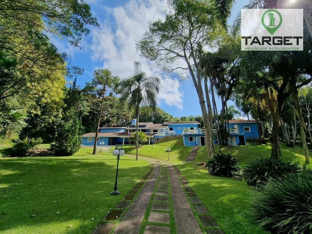 Casa com 5 dormitórios