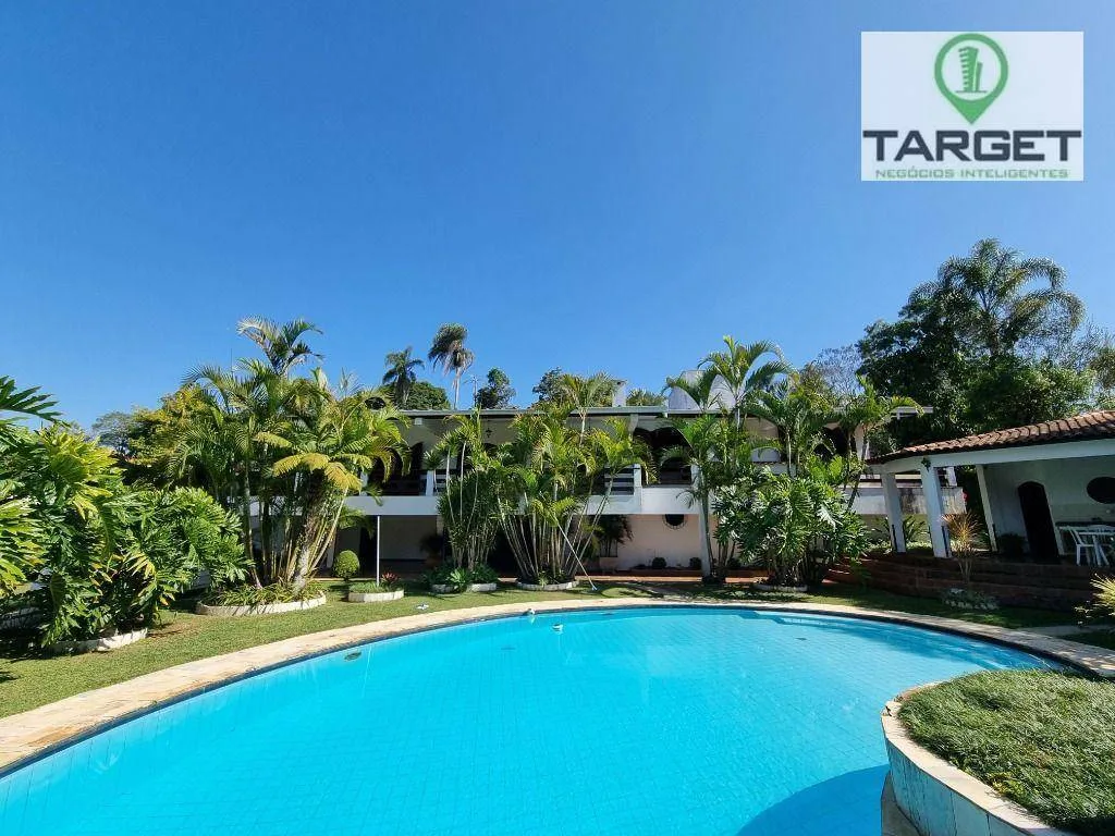 Casa com 7 dormitórios