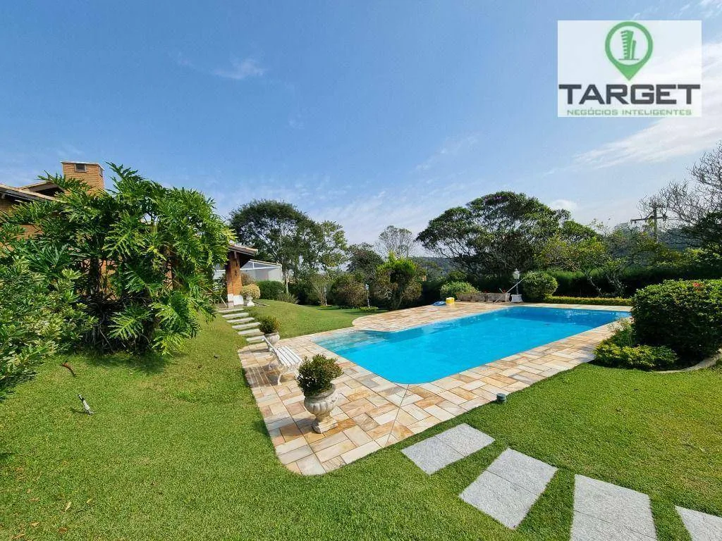 Casa com 5 dormitórios