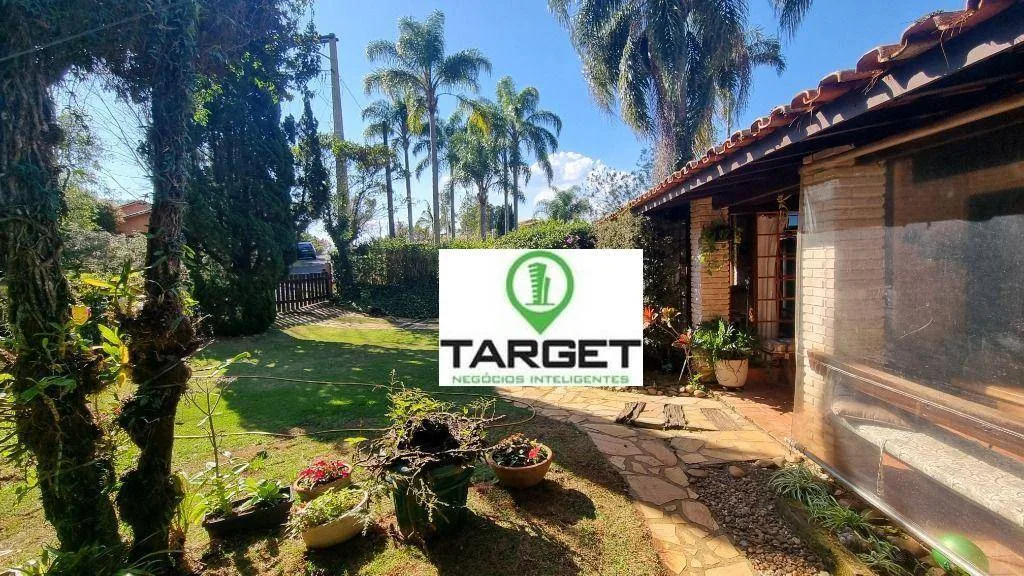Casa com 4 dormitórios