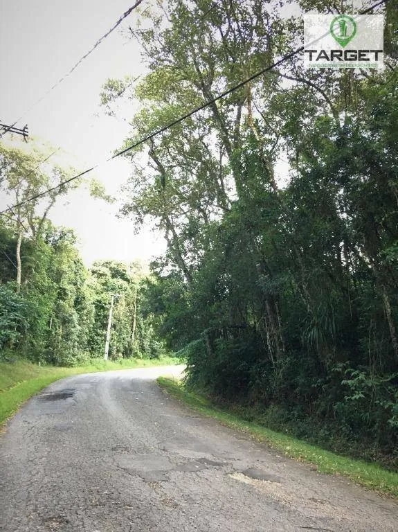 Terreno de 1.950 m²