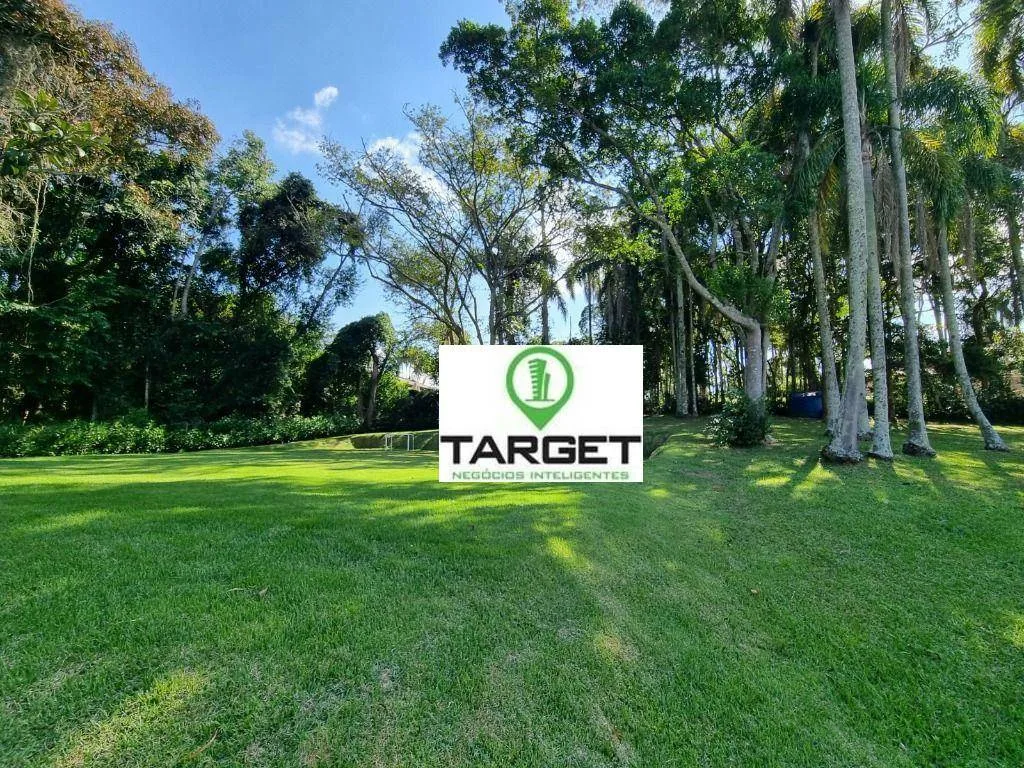 Terreno de 1.708 m²
