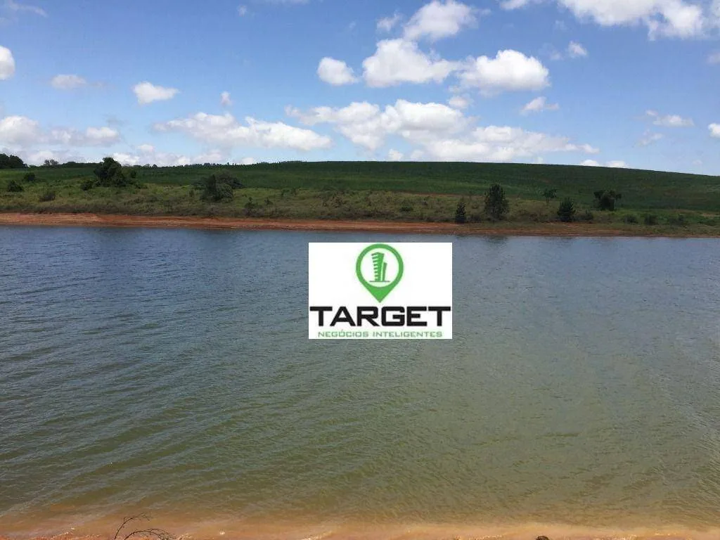 Terreno de 9.550 m²